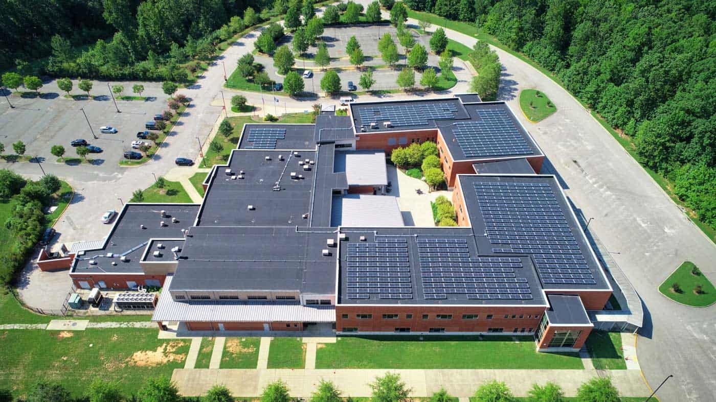 Powhatan Flat Rock Elementary_roof top solar at commercial building